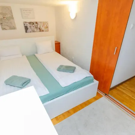 Dohany 2br Chic * Budapest