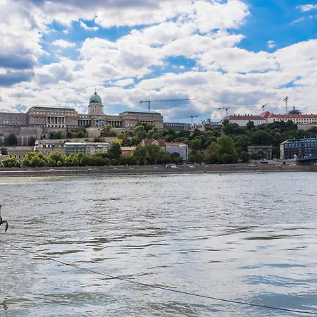 Dohany 2br Chic * Budapest